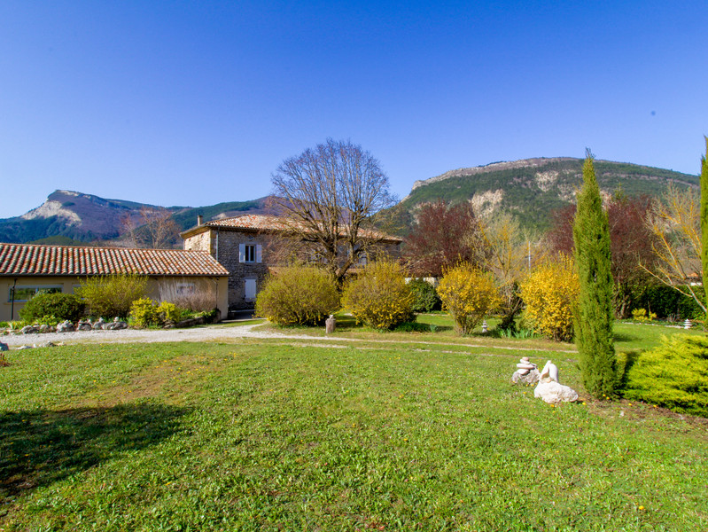 Maison à vendre en Rhone Alpes Drôme Die Potentiel énorme pour cette