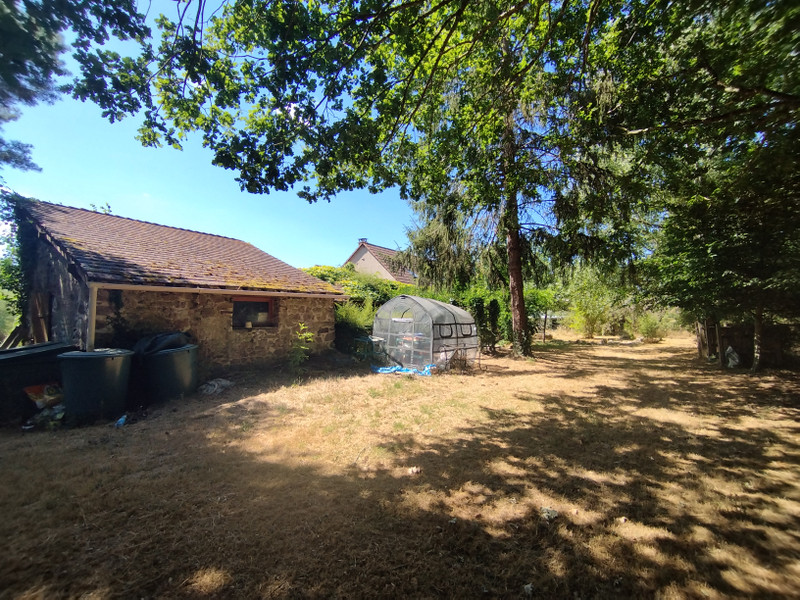 French property for sale in Saint-Léger-Magnazeix, Haute-Vienne - €143,880 - photo 0