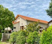 Maison à vendre à Pommiers-Moulons, Charente-Maritime - 395.000 € - photo 4