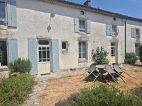 Propriété à vendre à Asnières-la-Giraud, Charente-Maritime - 1 372 700 € - photo n°4