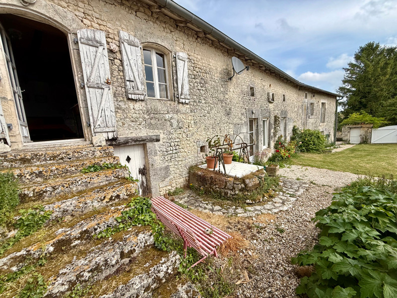 French property for sale in Val des Vignes, Charente - €295,000 - photo 1