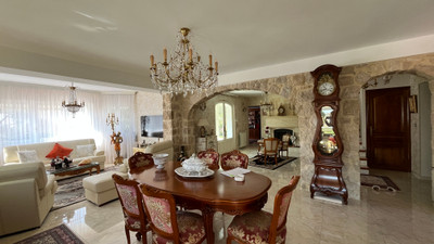 French property for sale in Rochefort-du-Gard, Gard - €699,000 - photo 5