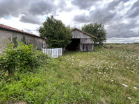 Propriété à vendre à Civray, Vienne - 159 950 € - photo n°11