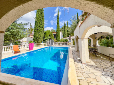 Maison à vendre à Pouzols-Minervois, Aude, Languedoc-Roussillon, avec Leggett Immobilier