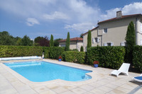 Maison à vendre à Pérignac, Charente-Maritime - 570.000 € - photo 5