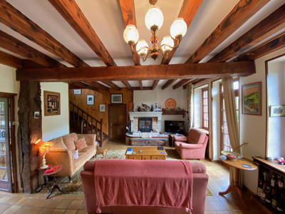 French property for sale in Autun, Saône-et-Loire - €240,000 - photo 1