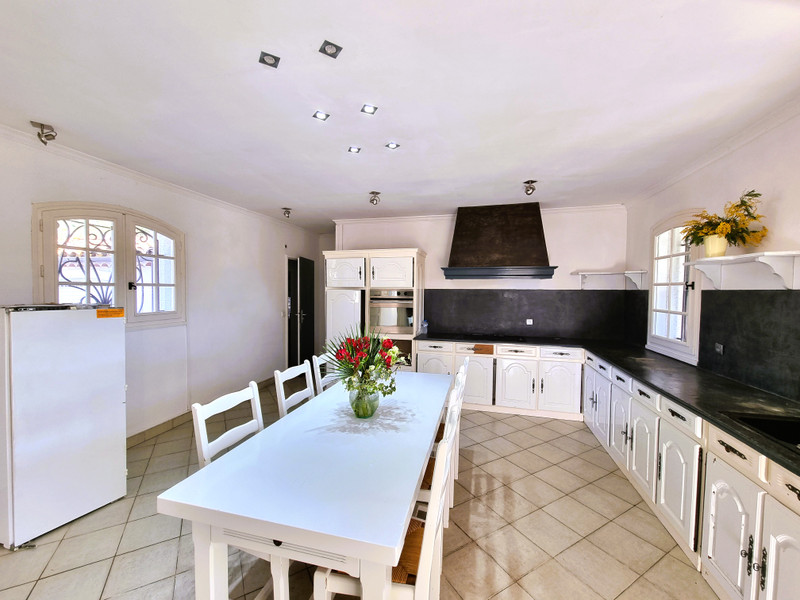 French property for sale in Béziers, Hérault - €843,000 - photo 6