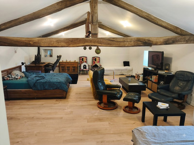 French property for sale in Valence-en-Poitou, Vienne - €371,000 - photo 2
