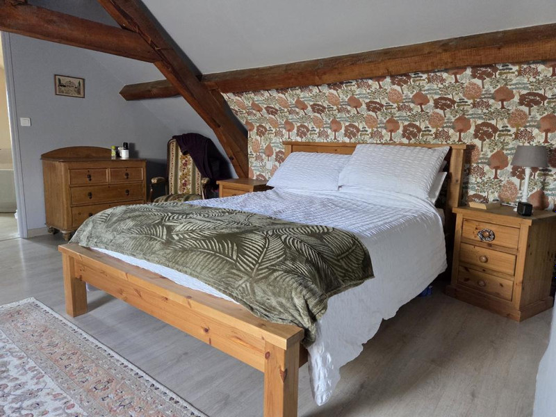 French property for sale in Cindré, Allier - €285,000 - photo 4