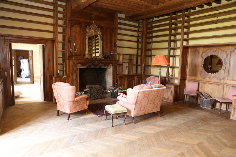 French property for sale in Thiviers, Dordogne - &#8364;583,000 - photo 6