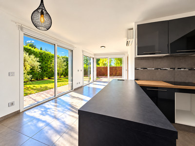 French property for sale in Antibes, Alpes-Maritimes - €1,090,000 - photo 4