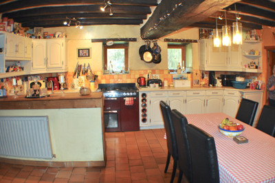 French property for sale in Mouliherne, Maine-et-Loire - €455,000 - photo 4