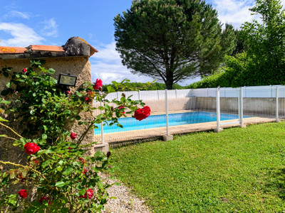 French property for sale in Nonac, Charente - €149,900 - photo 1