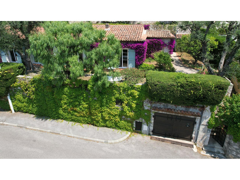 French property for sale in Nice, Alpes-Maritimes - €1,920,000 - photo 4