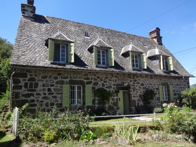 Maison à vendre à Saint-Projet-de-Salers, Cantal, Auvergne, avec Leggett Immobilier