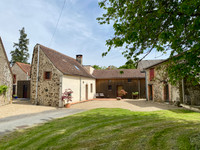 Maison à vendre à Magnac-Laval, Haute-Vienne - 291.500 € - photo 1