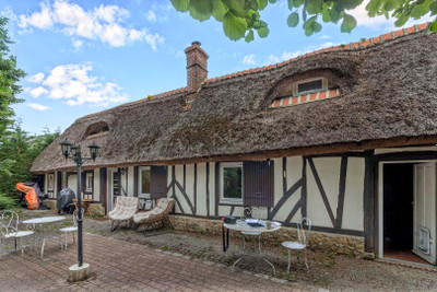 Maison à vendre à Beaumont-le-Roger, Eure, Haute-Normandie, avec Leggett Immobilier