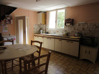 Maison à vendre à Valence-en-Poitou, Vienne - 66.600 € - photo 5