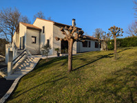 Maison à vendre à La Couronne, Charente - 270.000 € - photo 10