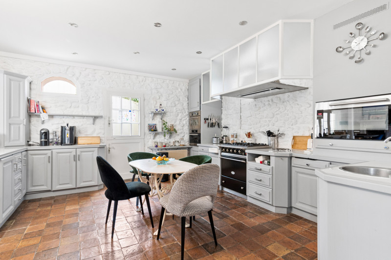 French property for sale in Noisy-le-Roi, Yvelines - €5,500,000 - photo 6