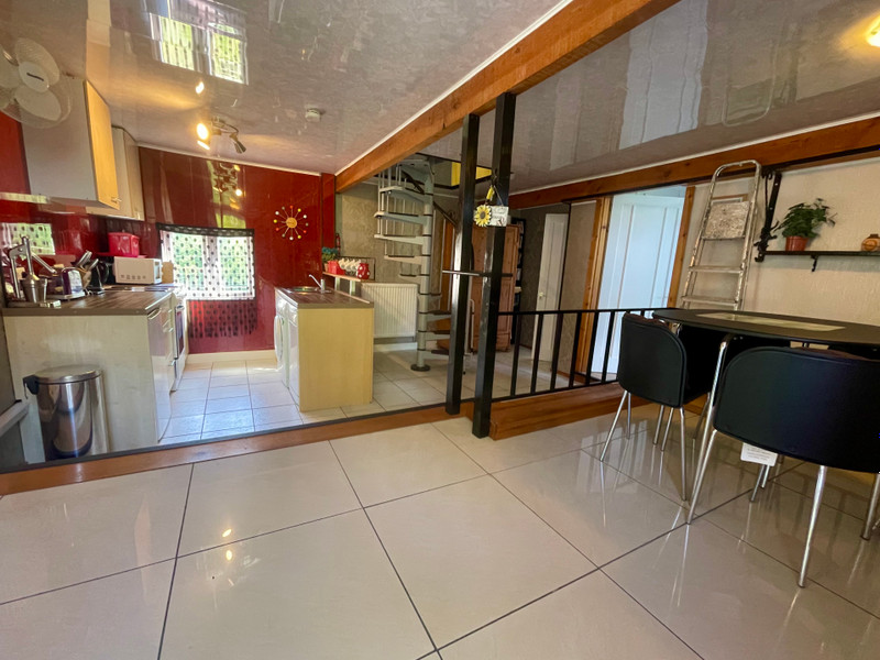 French property for sale in Cercoux, Charente-Maritime - €141,700 - photo 6