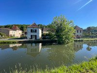 Terrace for sale in Saint-Capraise-de-Lalinde Dordogne Aquitaine
