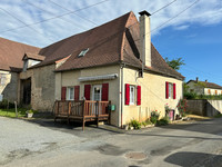 Maison à vendre à Génis, Dordogne - 88 000 € - photo 1