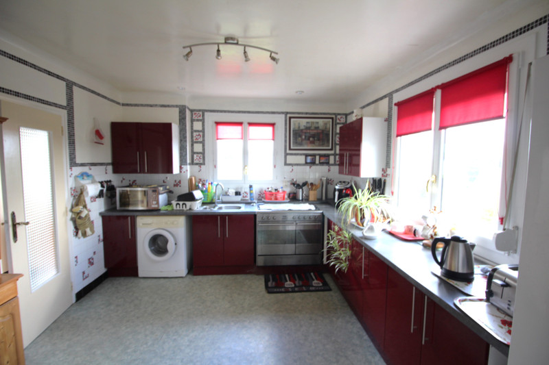 French property for sale in Saint-Aignan, Morbihan - €170,000 - photo 1
