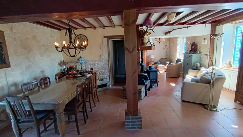 French property for sale in Auzances, Creuse - €149,900 - photo 6