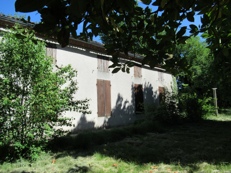 French property for sale in Aiguillon, Lot-et-Garonne - photo 2