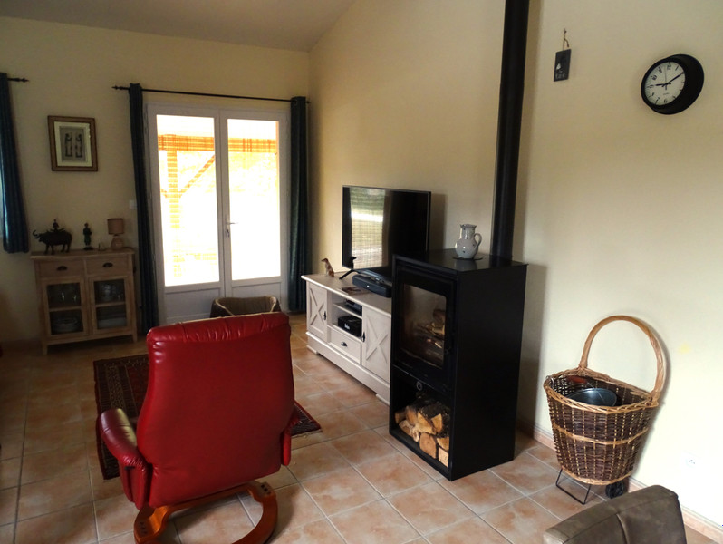 French property for sale in Brossac, Charente - €199,999 - photo 6
