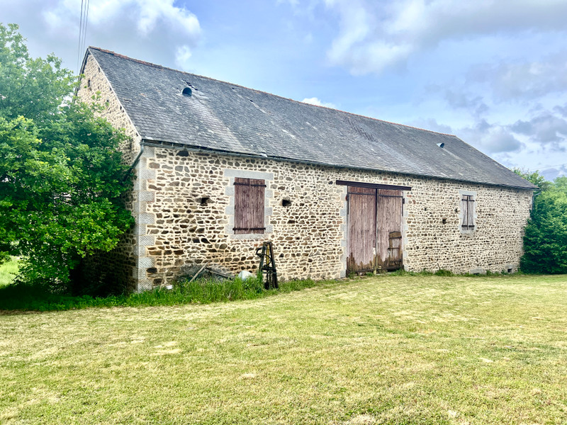 French property for sale in Lussat, Creuse - €304,950 - photo 8