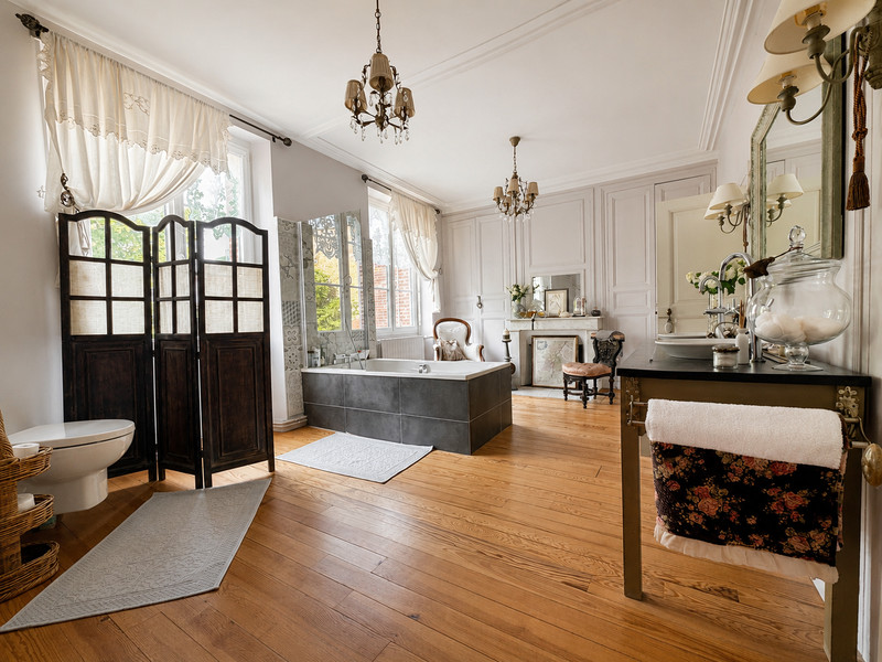 French property for sale in L'Aigle, Orne - €673,000 - photo 8