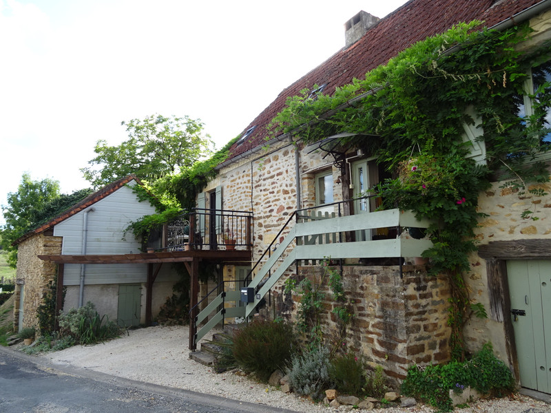 French property for sale in Sarrazac, Dordogne - &#8364;288,900 - photo 2