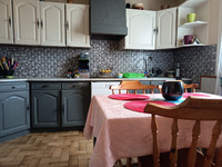 Maison à vendre à Millac, Vienne - 104.500 € - photo 4