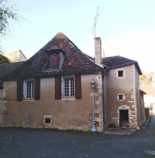 Maison à vendre à Le Blanc, Indre - 140.292 € - photo 1