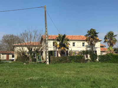 Maison à vendre à Saint-Simon-de-Bordes, Charente-Maritime, Poitou-Charentes, avec Leggett Immobilier