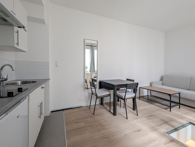 French property for sale in Paris 7e Arrondissement, Paris - €337,000 - photo 2