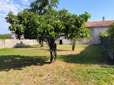 French property for sale in Saint-Ciers-sur-Bonnieure, Charente - €131,000 - photo 3