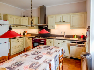 French property for sale in Brugnac, Lot-et-Garonne - €399,500 - photo 1