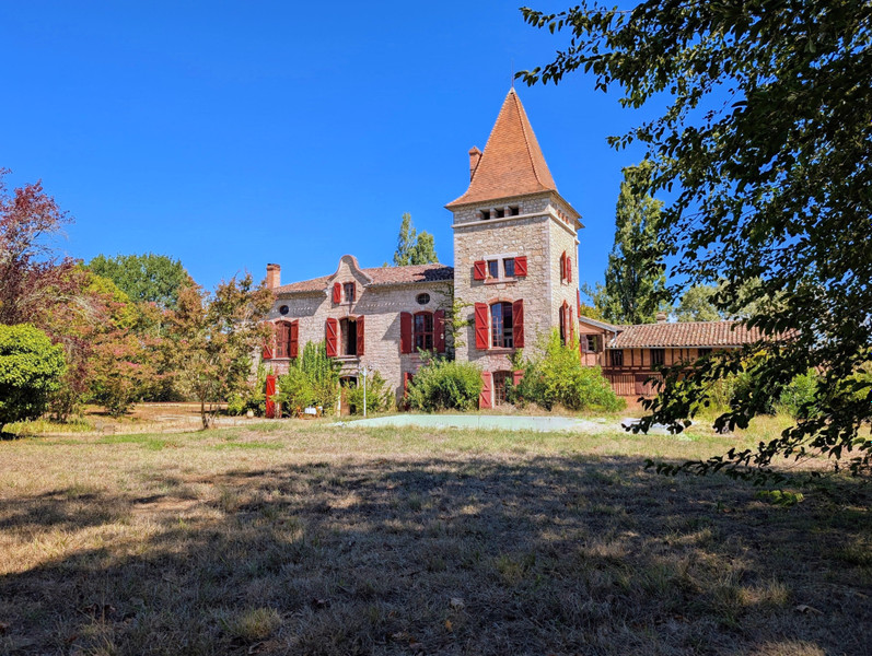 French property for sale in Saint-Paul-Cap-de-Joux, Tarn - €640,000 - photo 0