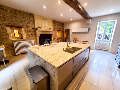 French property for sale in Vieux-Ruffec, Charente - €636,000 - photo 3