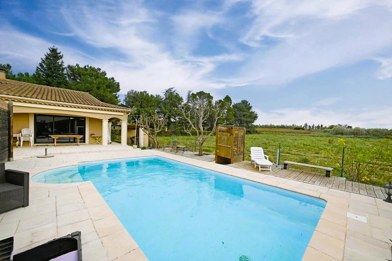 French property for sale in Vedène, Vaucluse - €438,000 - photo 5