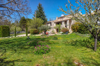 Propriété à vendre à Simiane-la-Rotonde, Alpes-de-Haute-Provence - 579 500 € - photo n°2