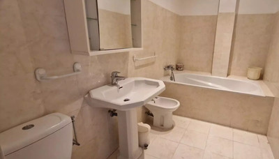 French property for sale in Grasse, Alpes-Maritimes - €374,000 - photo 6