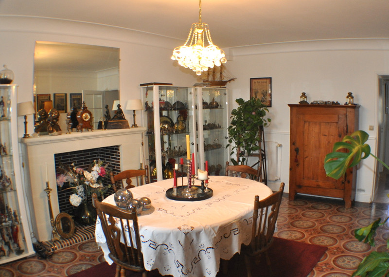 French property for sale in Noyant-Villages, Maine-et-Loire - €370,000 - photo 8