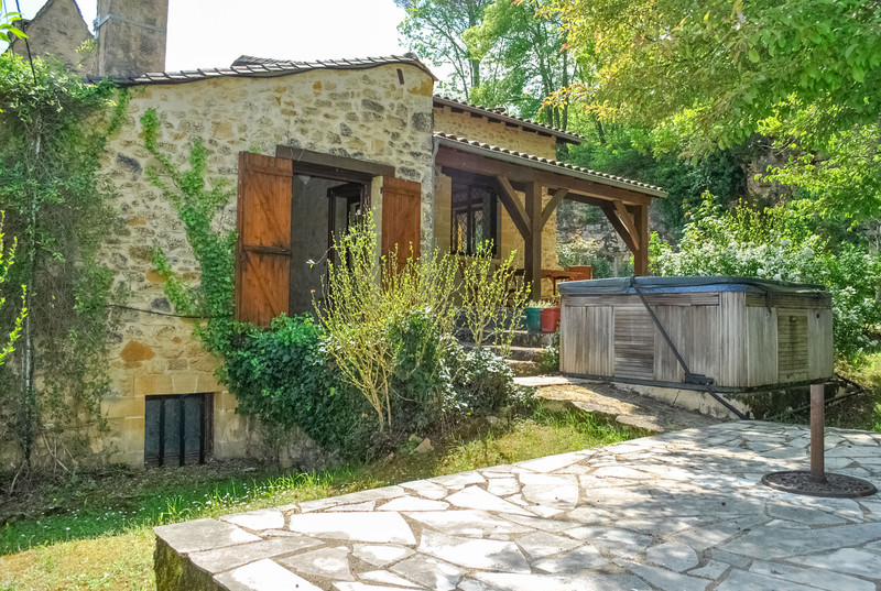 House for sale in Le BuissondeCadouin Dordogne Lovely stone house