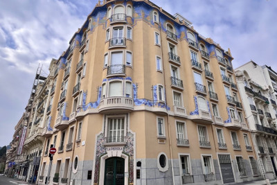 French property for sale in Nice, Alpes-Maritimes - €750,000 - photo 7