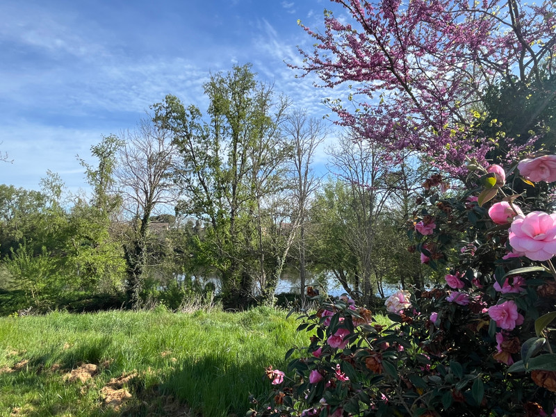 French property for sale in Saint-Avit-Saint-Nazaire, Gironde - €455,800 - photo 1