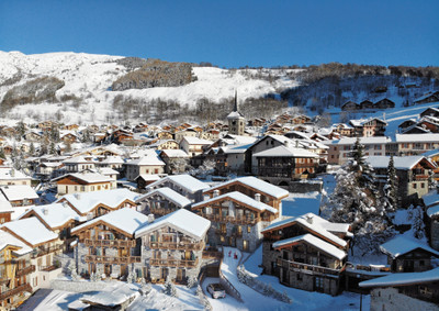 Ski property for sale in Saint Martin de Belleville - €1,910,000 - photo 0